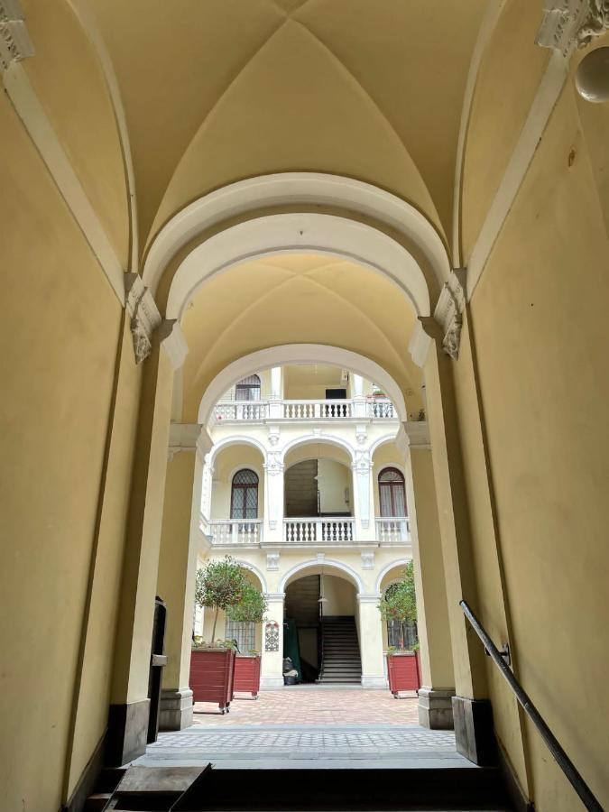 Apartman Cosy Gallery Flat In Akacfa St.