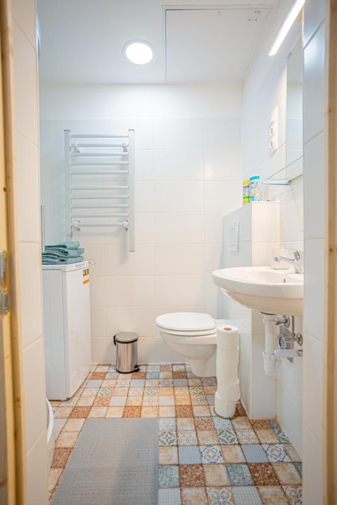 Cosy Gallery Flat In Akacfa St. Apartman